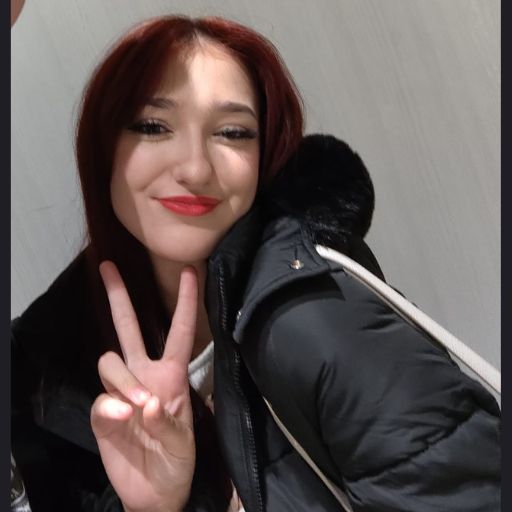 Bianca P. - elevă de liceu